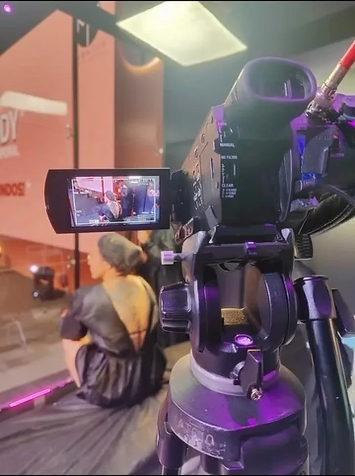 Câmera com operador em evento